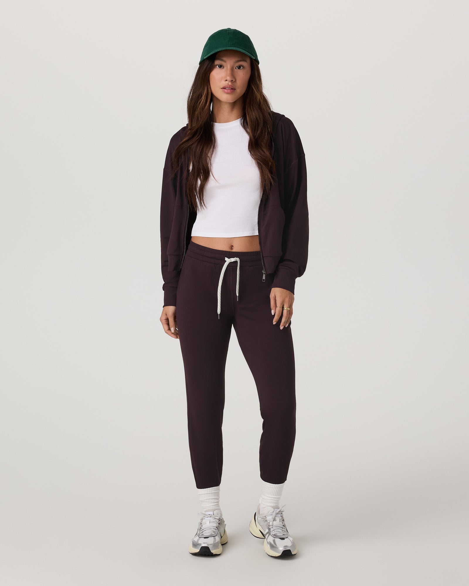 Halo full-zip modern hoodie (Raisin)