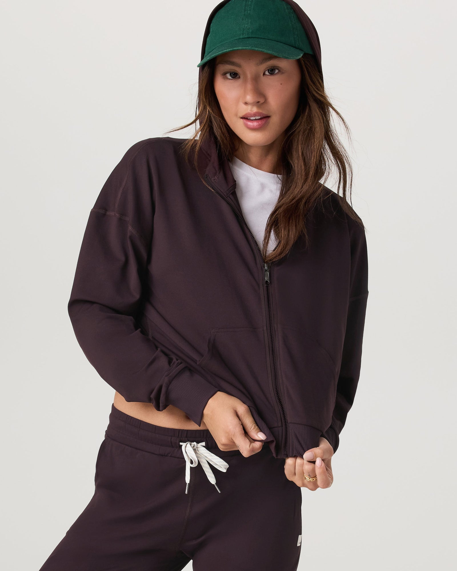 Halo full-zip modern hoodie (Raisin)