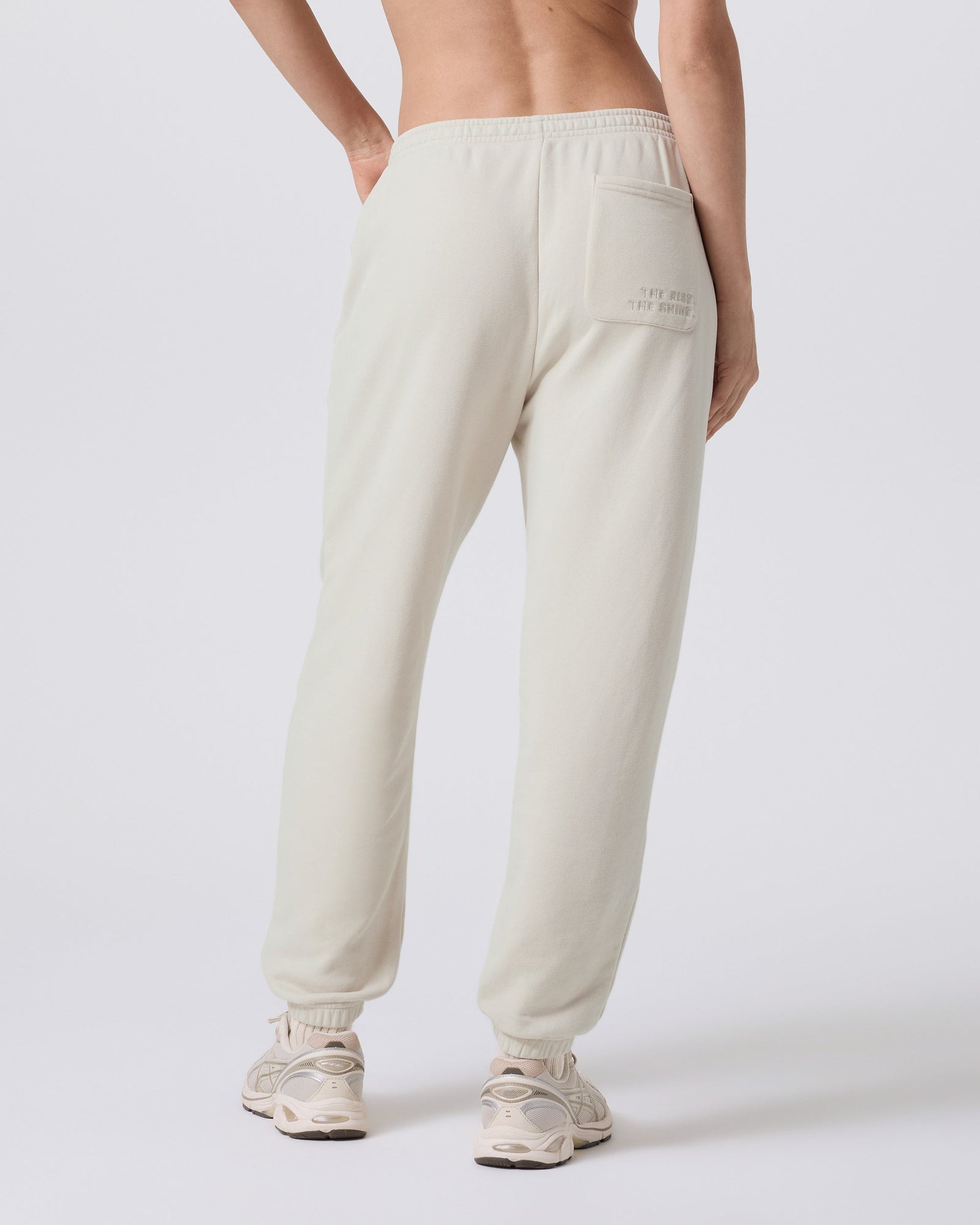 Essential jogger pant