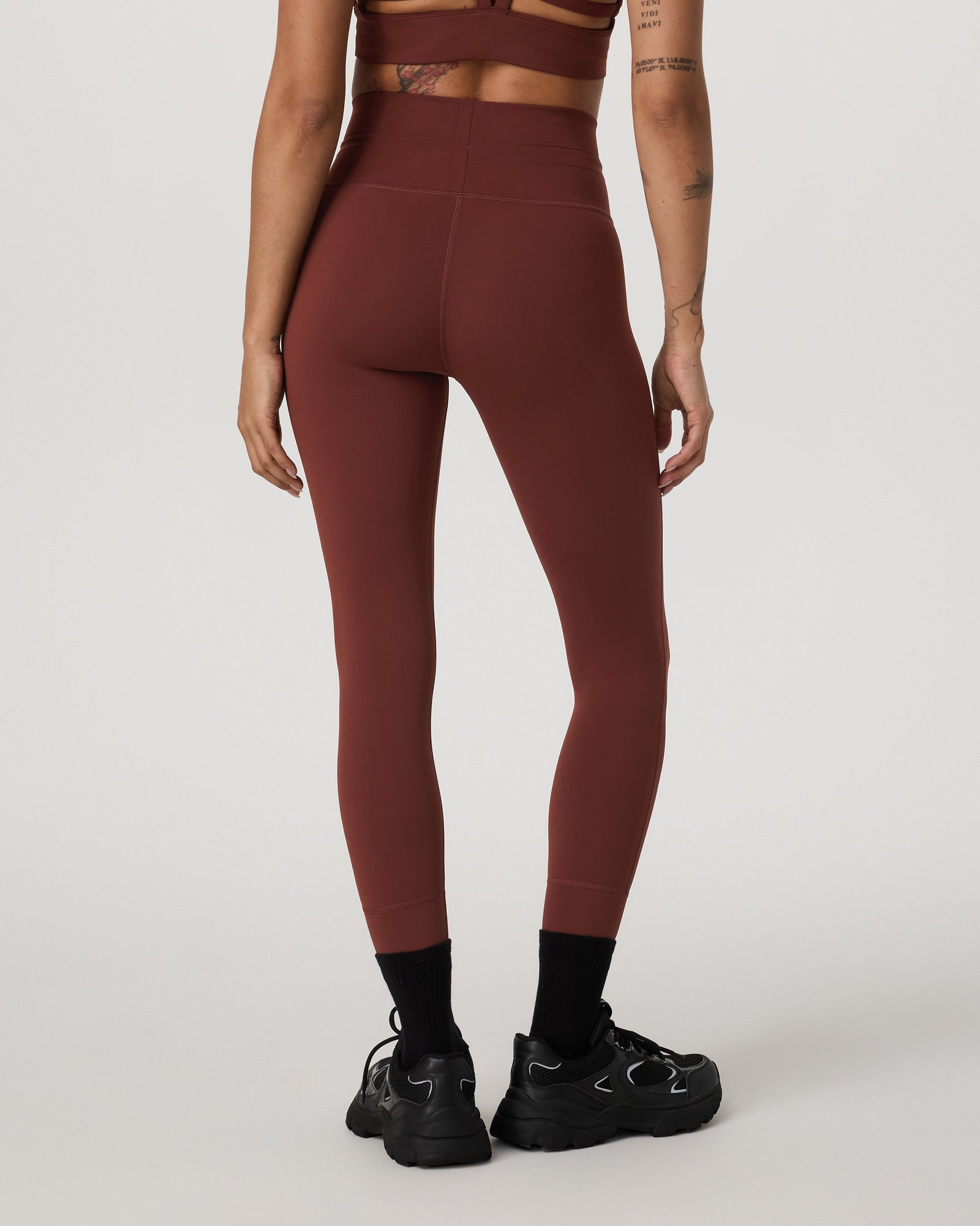 StrideFlex training legging