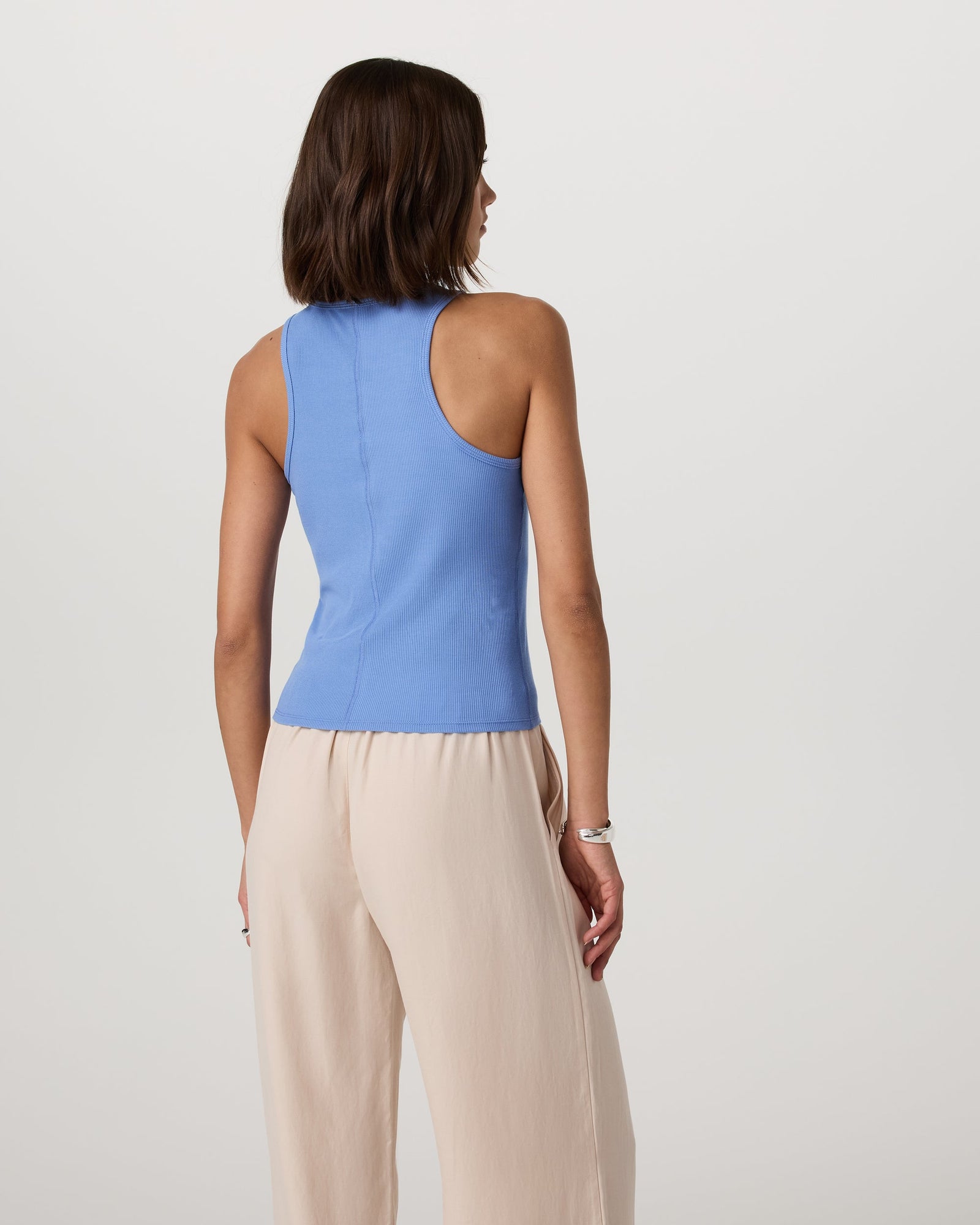 Breeze active tank